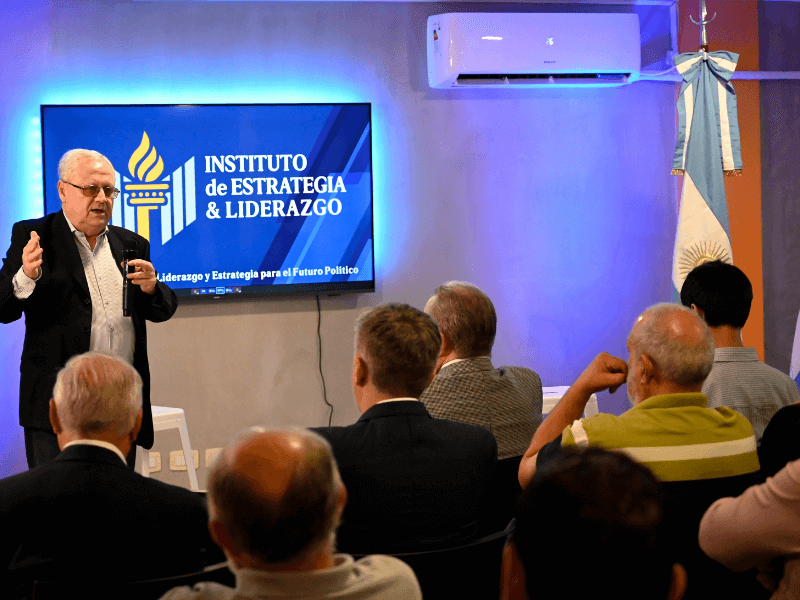 Inauguración Instituto de estrategia y Liderazgo Político